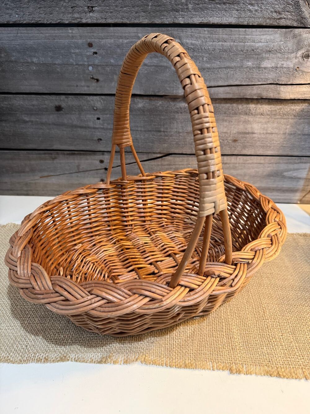 French Vintage-Style Woven Wicker Medium Sized Gathering Basket with Handle